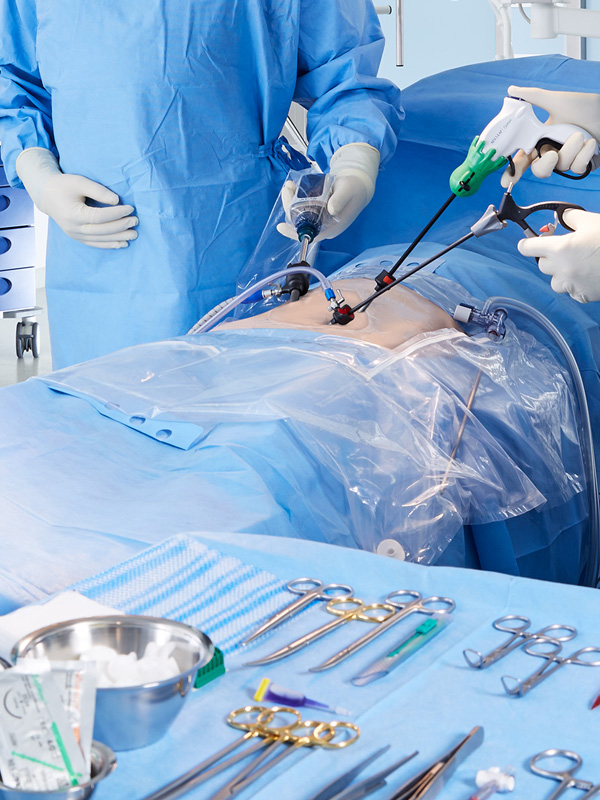 chirurgie mini invasive opération avec chirurgien catalogue produits